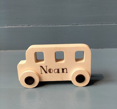 Houten mini schoolbus met naam / ES-Making